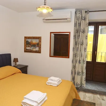 Wine House Apartament Cefalù